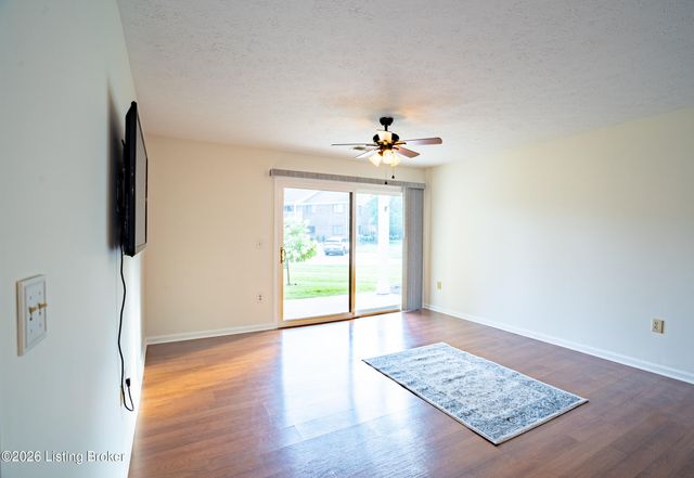 321 Piatt Pl 104, Louisville, KY 40223