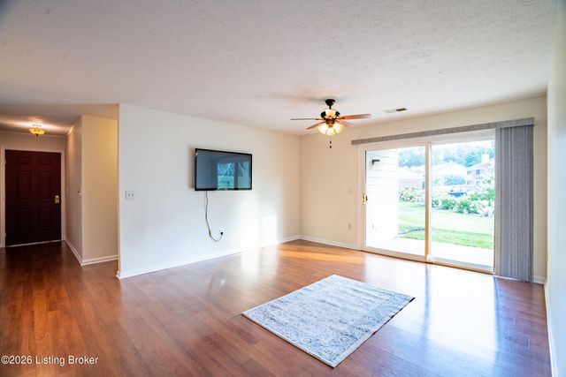 321 Piatt Pl 104, Louisville, KY 40223