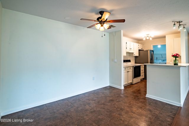 321 Piatt Pl 104, Louisville, KY 40223