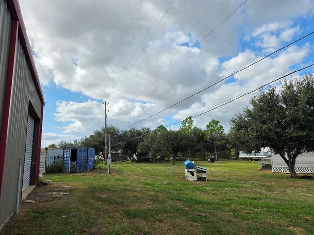 17011 Park Street, Alvin, TX 77511