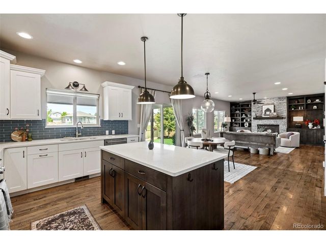 5411 Long Dr, Timnath, CO 80547