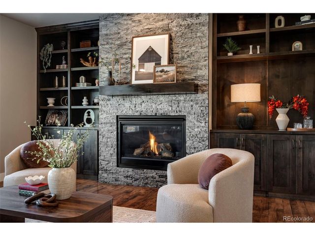 5411 Long Dr, Timnath, CO 80547