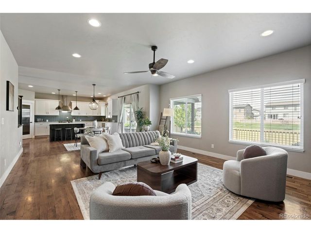5411 Long Dr, Timnath, CO 80547