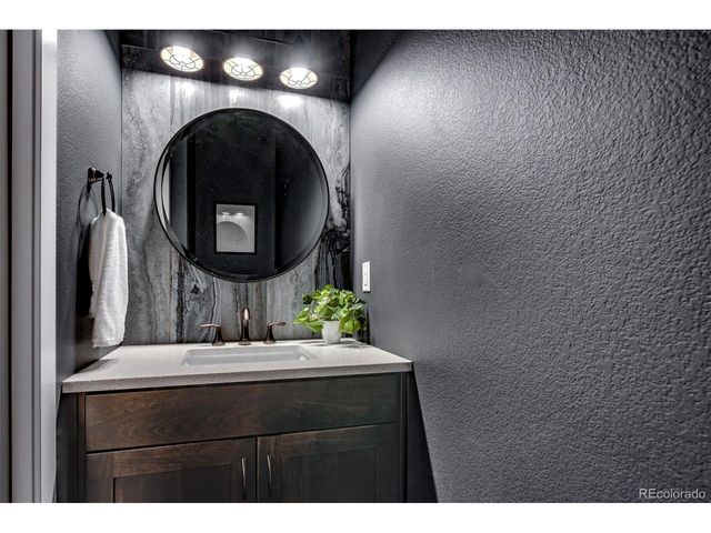 5411 Long Dr, Timnath, CO 80547