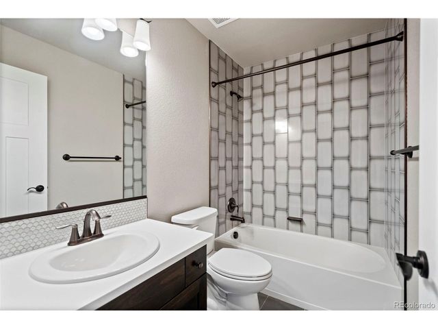 5411 Long Dr, Timnath, CO 80547