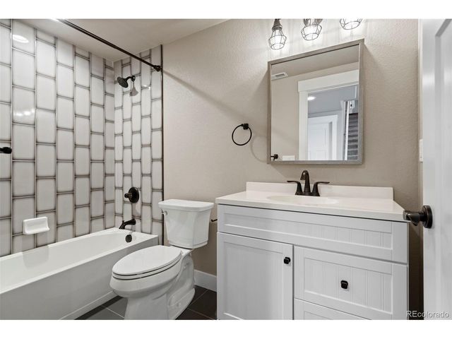 5411 Long Dr, Timnath, CO 80547