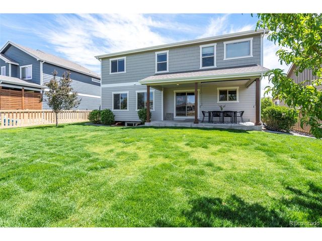5411 Long Dr, Timnath, CO 80547