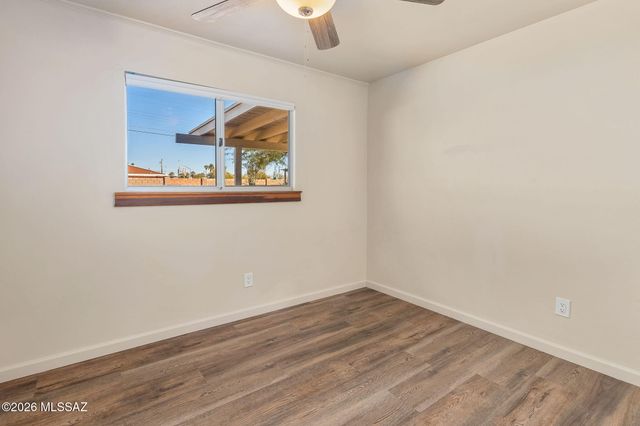 1941 S Cloverland Avenue, Tucson, AZ 85711