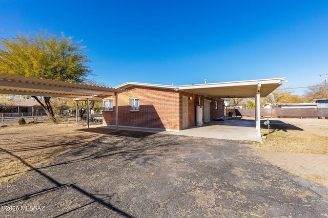 1941 S Cloverland Avenue, Tucson, AZ 85711