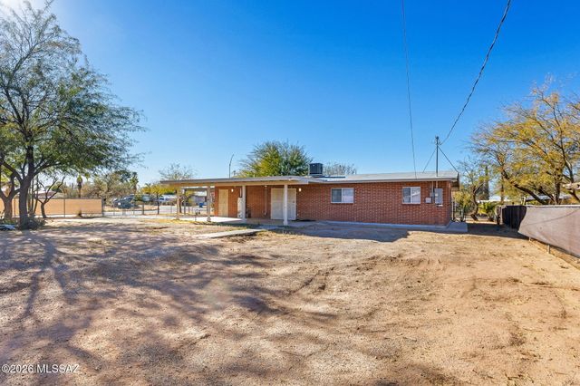 1941 S Cloverland Avenue, Tucson, AZ 85711