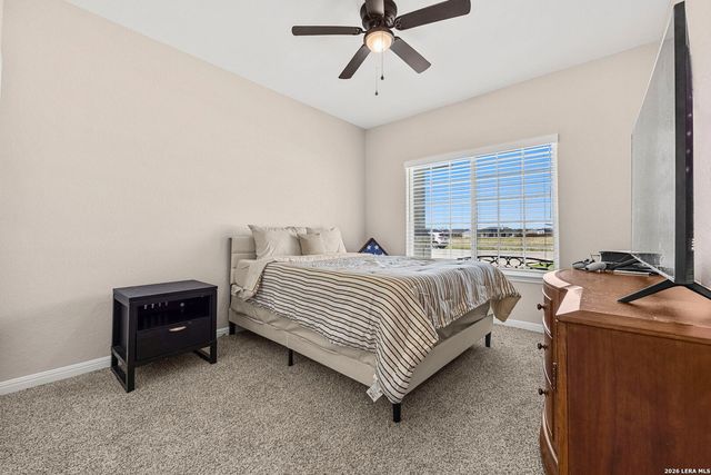 213 COLONIAL LN, La Vernia, TX 78121