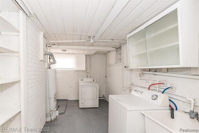 3951 ZIEGLER Street, Dearborn Heights, MI 48125
