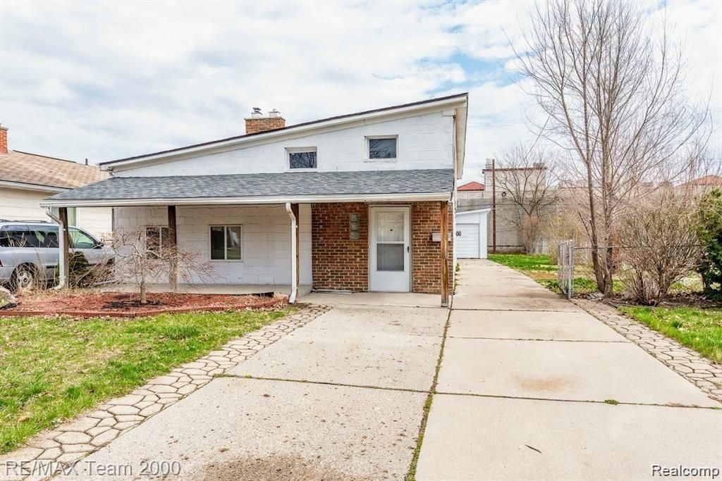 3951 ZIEGLER Street, Dearborn Heights, MI 48125
