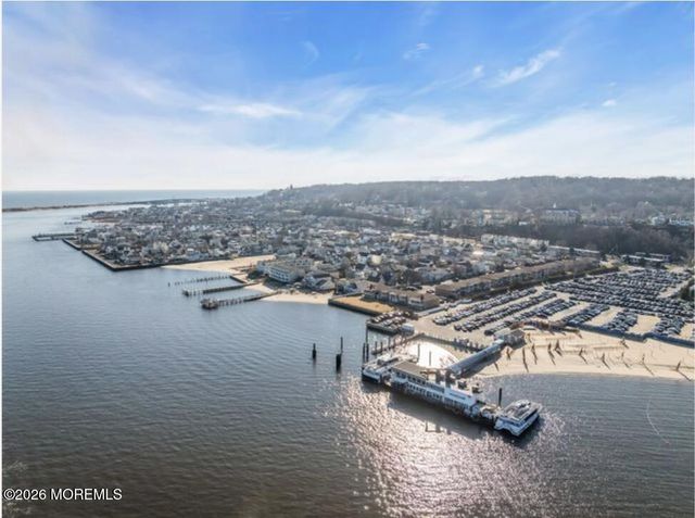 52 Washington Avenue, Highlands, NJ 07732