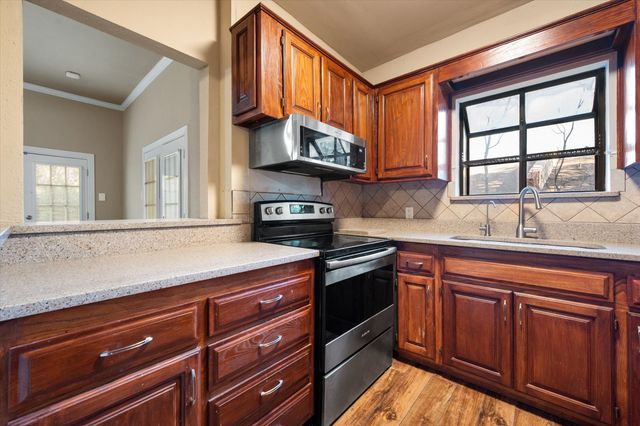 2312 Perkins Road, Arlington, TX 76016