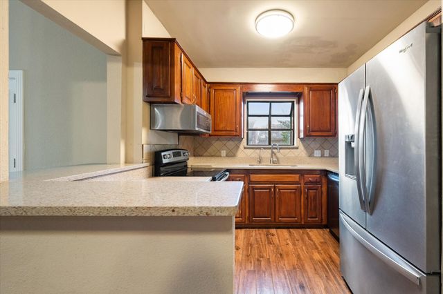 2312 Perkins Road, Arlington, TX 76016