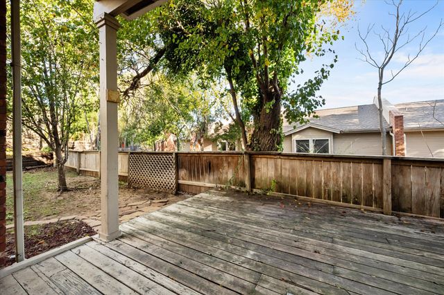 2312 Perkins Road, Arlington, TX 76016