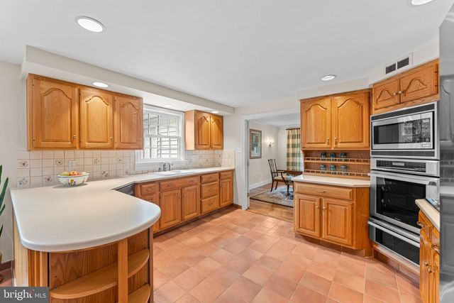 558 BEALE RD, Blue Bell, PA 19422