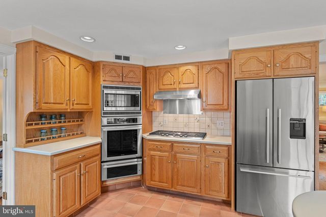 558 BEALE RD, Blue Bell, PA 19422
