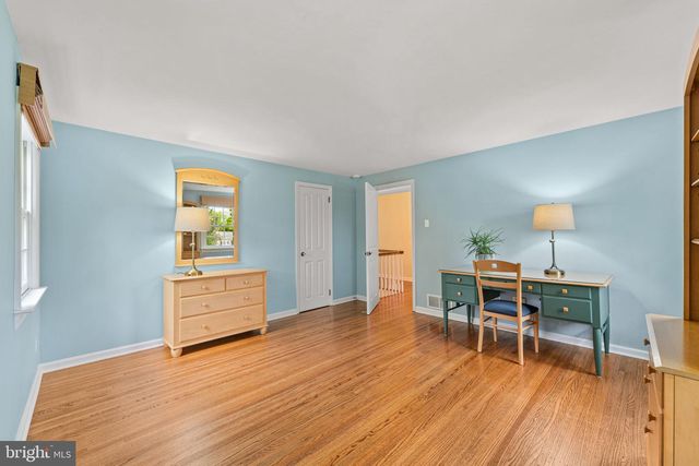 558 BEALE RD, Blue Bell, PA 19422