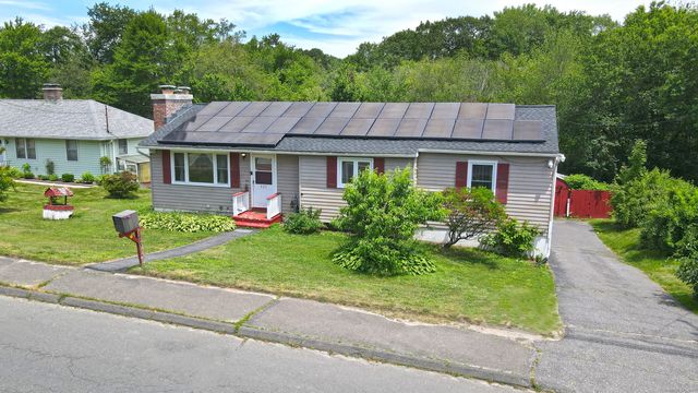 425 Scott Road, Waterbury, CT 06705