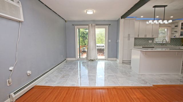 425 Scott Road, Waterbury, CT 06705