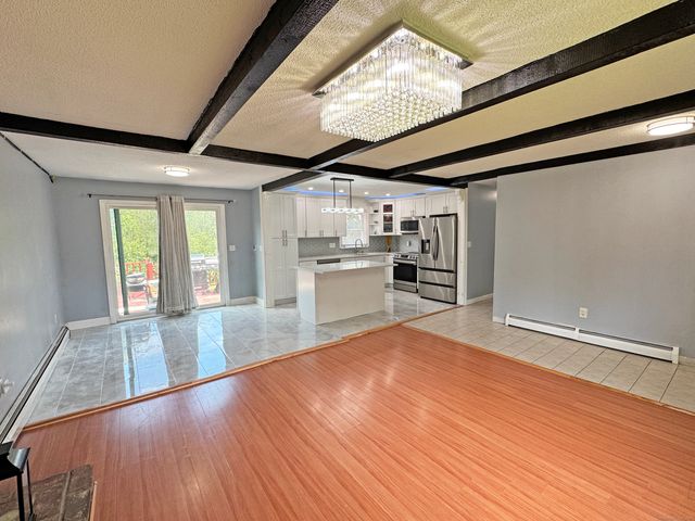 425 Scott Road, Waterbury, CT 06705