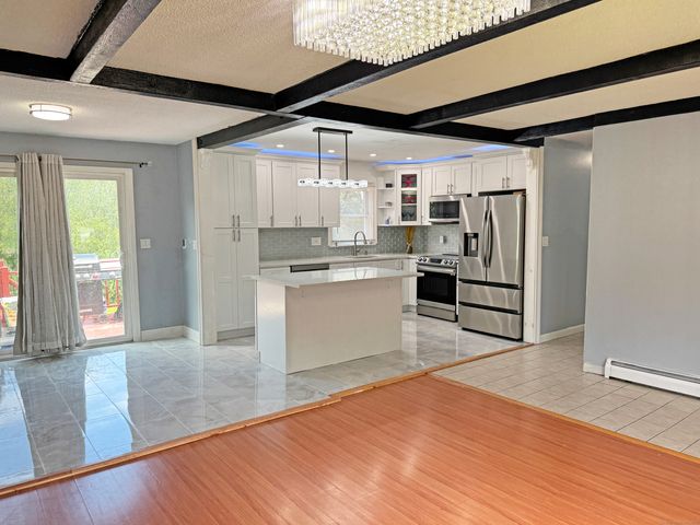 425 Scott Road, Waterbury, CT 06705