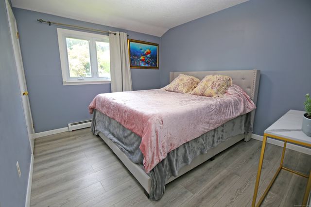 425 Scott Road, Waterbury, CT 06705