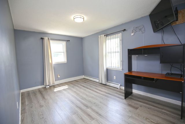 425 Scott Road, Waterbury, CT 06705