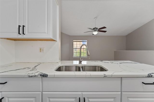 437 FOUNTAINHEAD CIRCLE 283, Kissimmee, FL 34741