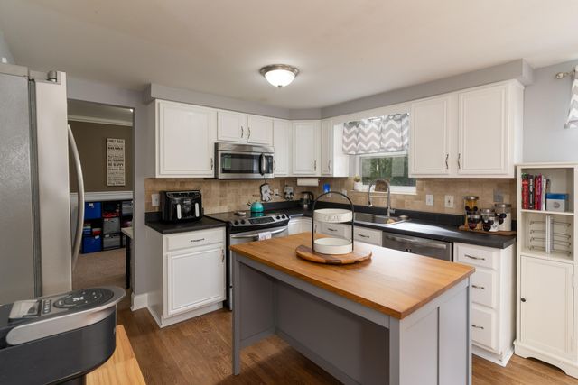 1430 Cayton Road, Florence, KY 41042