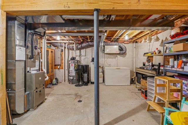 405 CROWFOOT AVENUE, Fond Du Lac, WI 54935