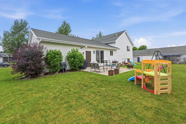 405 CROWFOOT AVENUE, Fond Du Lac, WI 54935