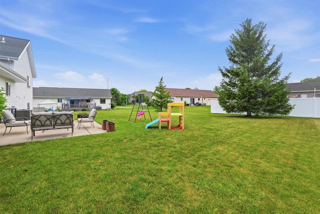 405 CROWFOOT AVENUE, Fond Du Lac, WI 54935