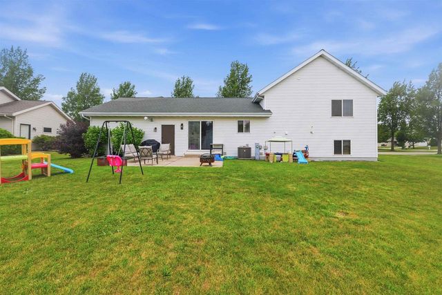 405 CROWFOOT AVENUE, Fond Du Lac, WI 54935