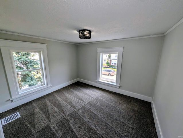 211 Cleveland Street, Mishawaka, IN 46544