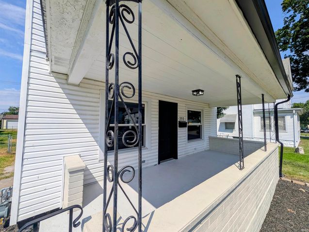 211 Cleveland Street, Mishawaka, IN 46544