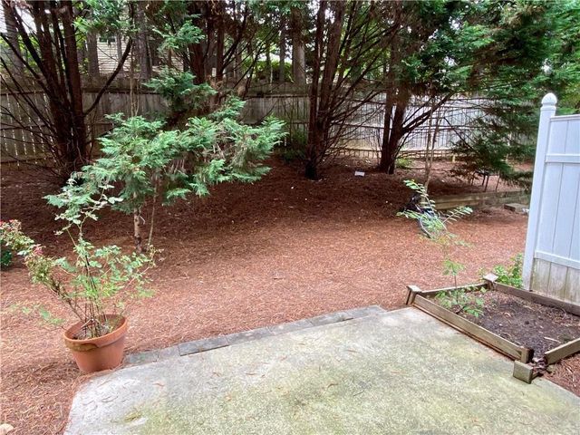 1214 Harris Commons Place, Roswell, GA 30076