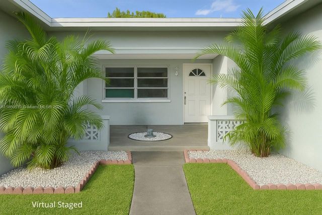 7521 Grant Ct, Hollywood, FL 33024