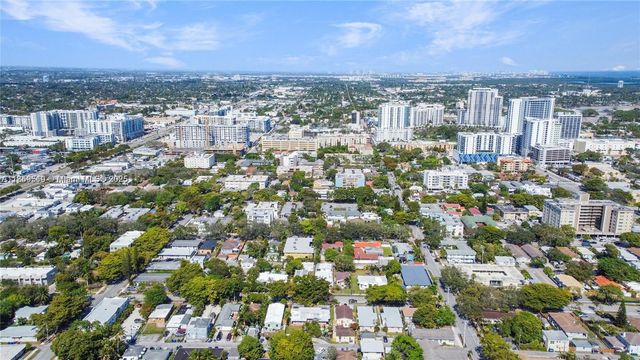 7521 Grant Ct, Hollywood, FL 33024
