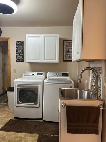 406 State 6 S, Remer, MN 56672