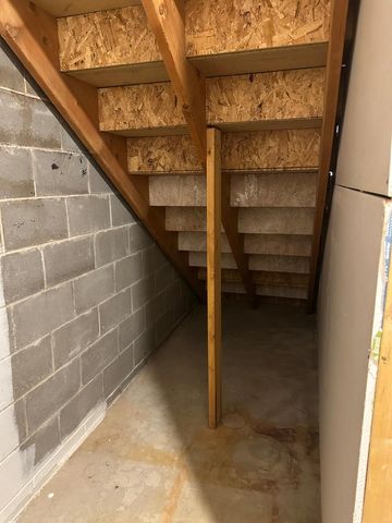 406 State 6 S, Remer, MN 56672