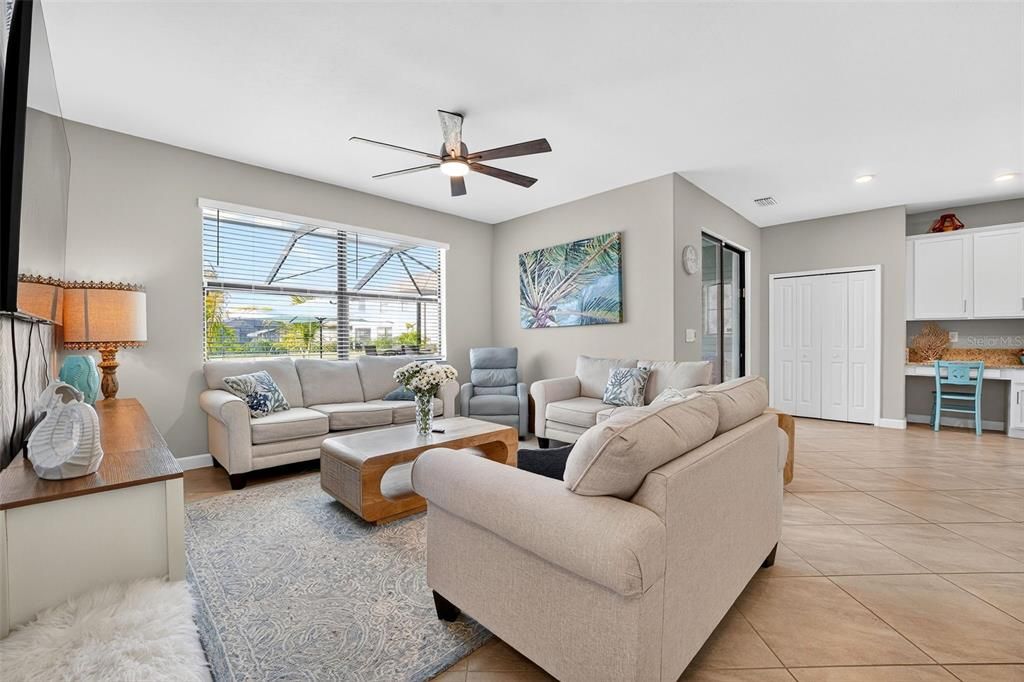 Image 14 of property listing at 15527 ISLANDWALK AVENUE, Bradenton, FL 34211