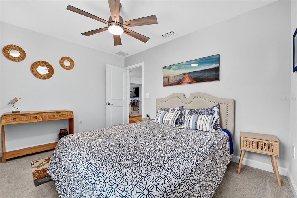 Image 20 of property listing at 15527 ISLANDWALK AVENUE, Bradenton, FL 34211
