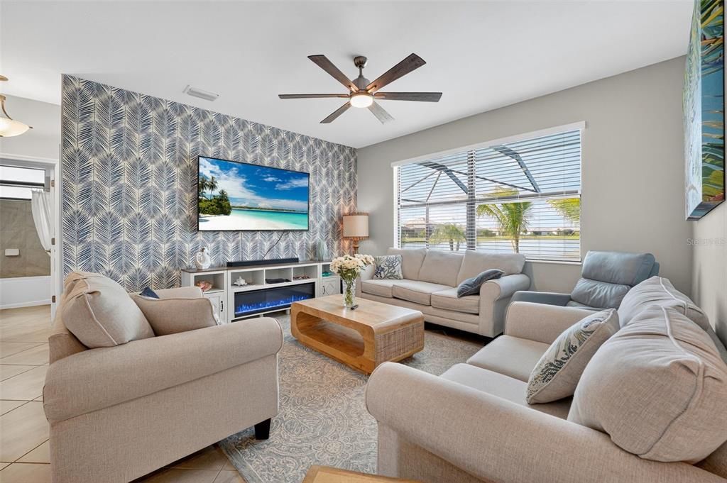 Image 6 of property listing at 15527 ISLANDWALK AVENUE, Bradenton, FL 34211