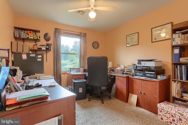 6 STARDUST DR, Myerstown, PA 17067