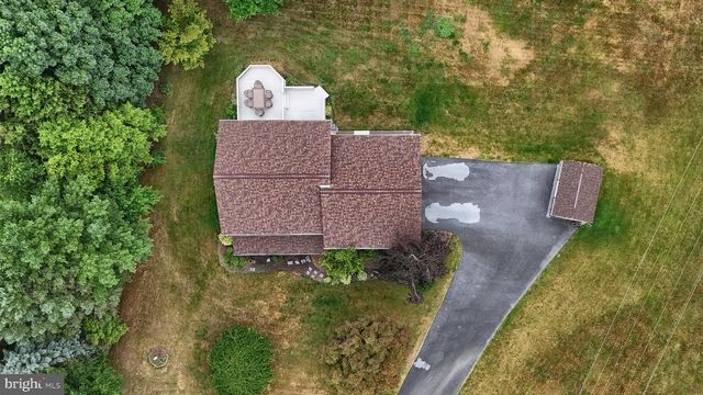 6 STARDUST DR, Myerstown, PA 17067