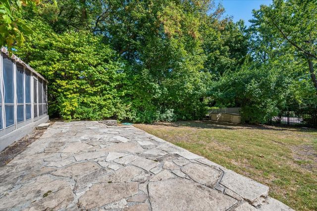 54 Kenilworth Avenue, Kenilworth, IL 60043