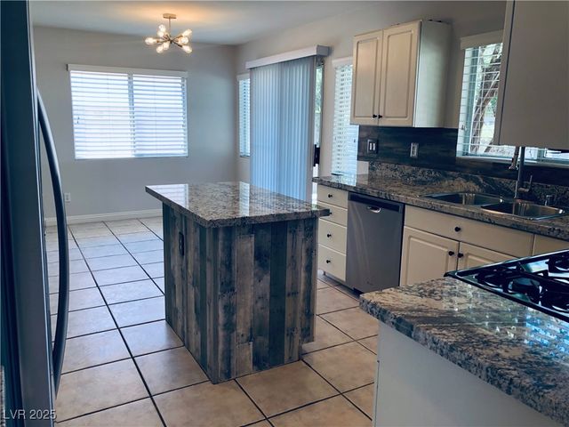 215 CAMELBACK RIDGE Avenue 0, Henderson, NV 89012